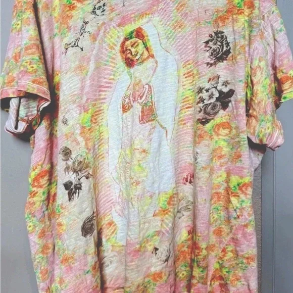 Magnolia Pearl Floral Off-Shoulder Short Sleeve Top in Peach O/S - Picture 2 of 4